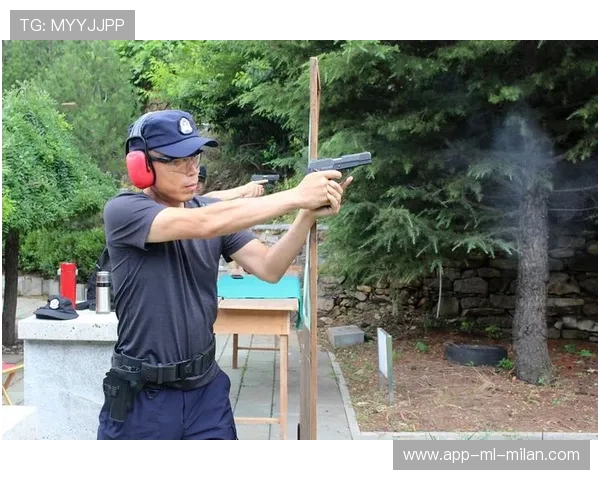 CS2狙击手精准射击操作，cs2狙击手精准射击操作视频