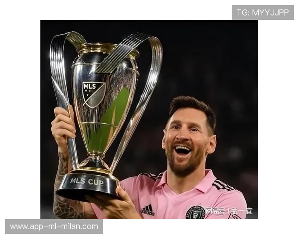 冠军时刻含泪出现,梅西挚友未获登场资格情绪崩溃离场